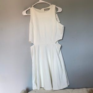 brand new white Belongsci dress